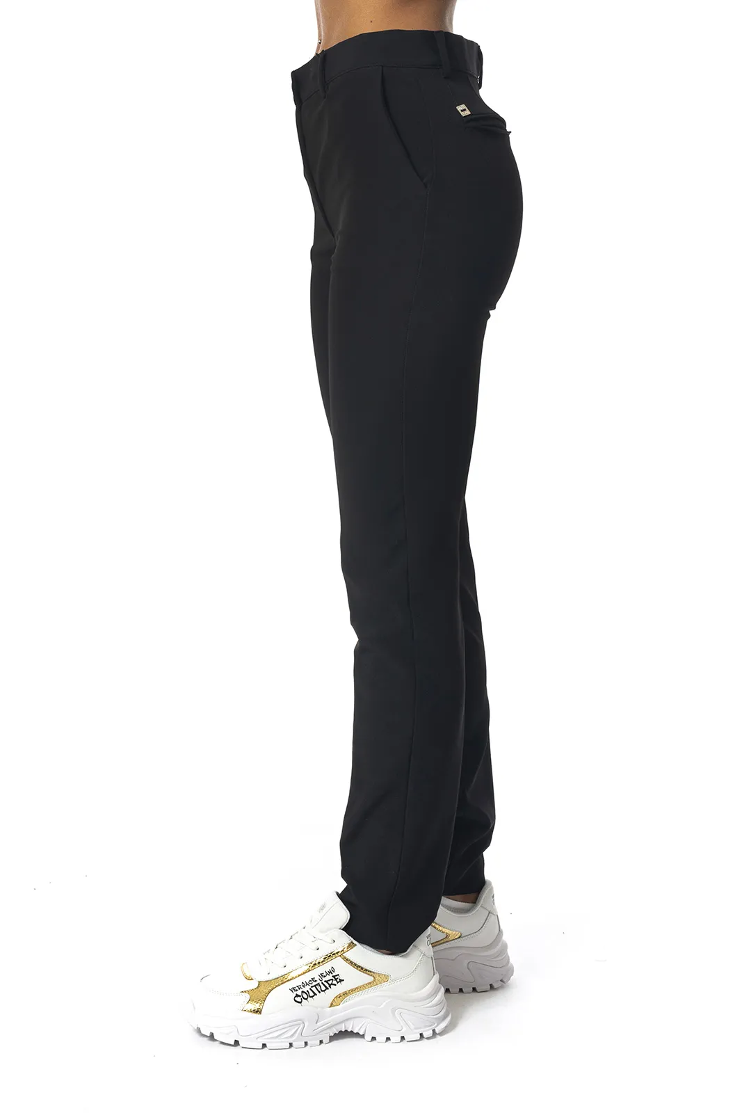 Markup  ---------    ------------ Pantaloni Pantalone